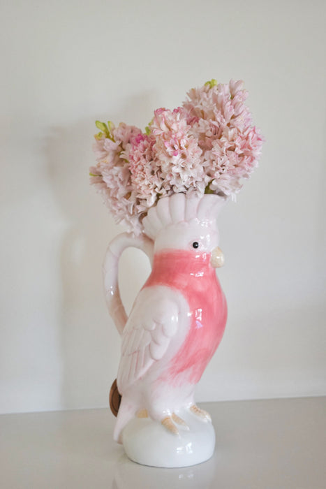 Cockatoo mama